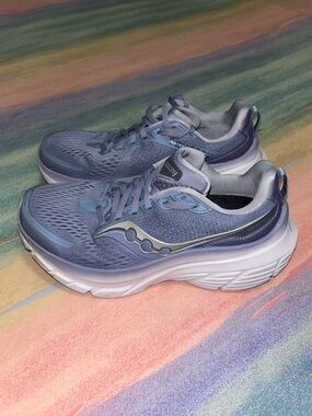 Saucony Guide 17 Iris Violet Road-Running Sneakers Women’s Size 7 S10936-111